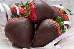 Dark Chocolate Dipped Strawberries Healthy Holiday Eating