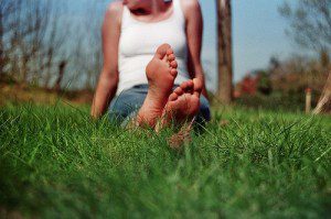 Feet on Grass by Flickr rvdh